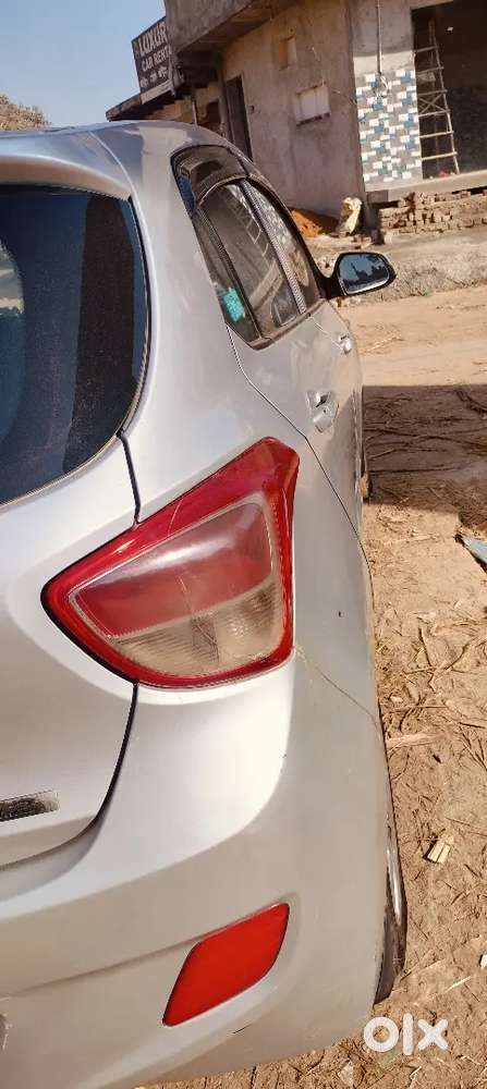 Hyundai Grand I10 2016 Petrol 49000 Km Driven