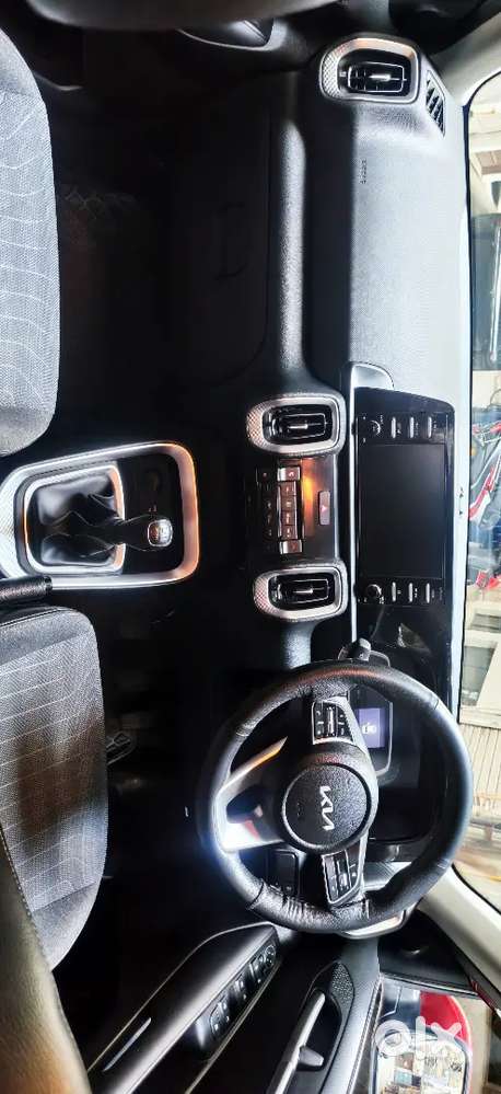 Kia Sonet Htk Plus Manual (dec22 Model) Jan 23 Registration