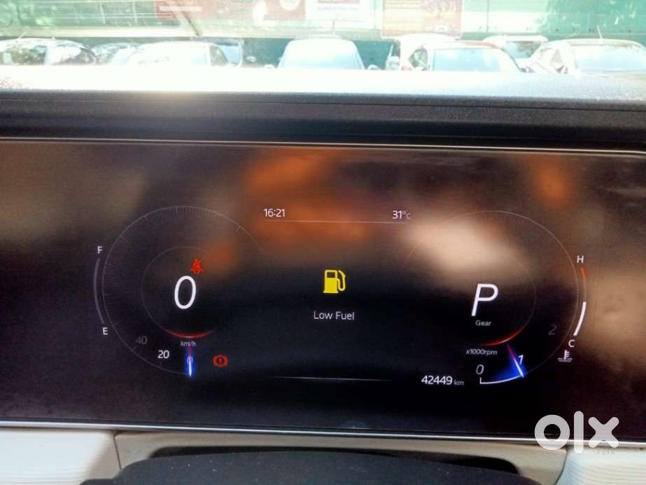 Mahindra Xuv700 2.0 Ax 5 Petrol At Str, 2022, Petrol