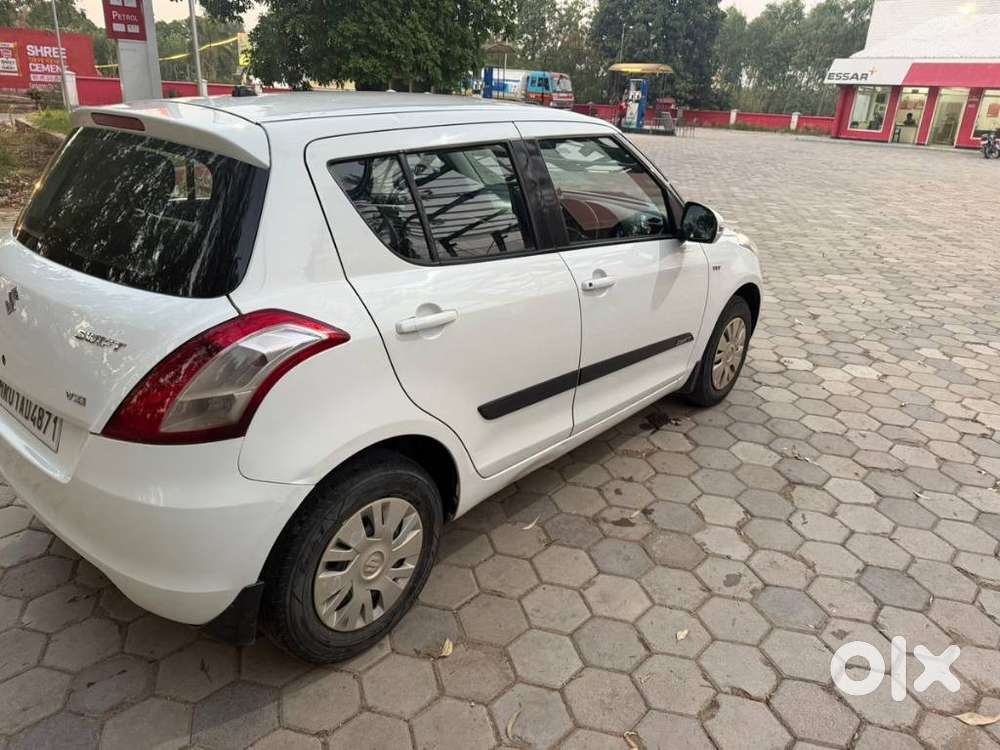 Maruti Suzuki Swift Vxi Optional, 2012, Petrol