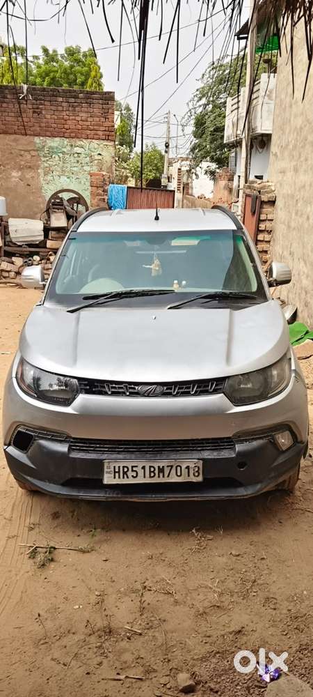Mahindra Kuv 100 2017