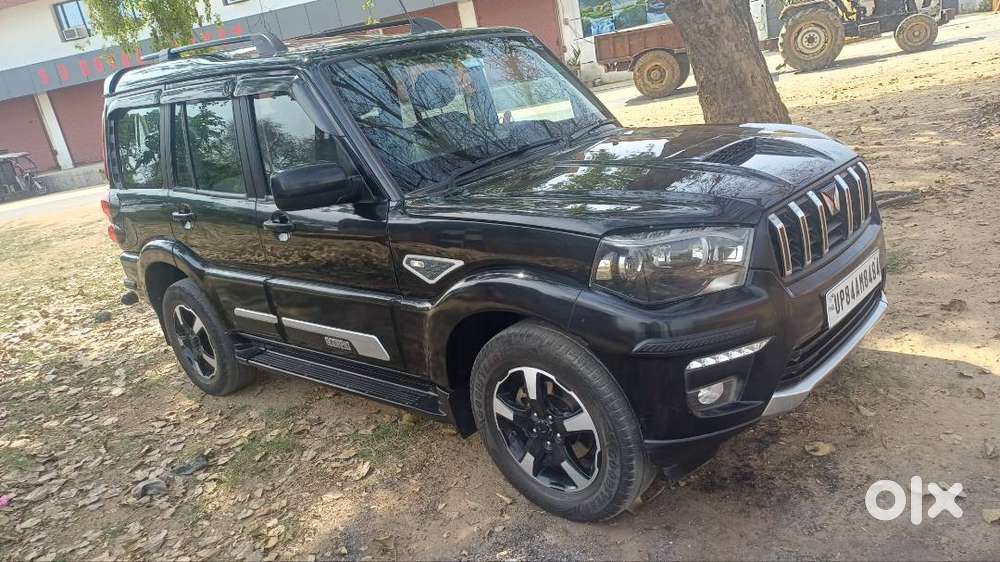 Mahindra Scorpio Classic 2022 Diesel 90600 Km Driven