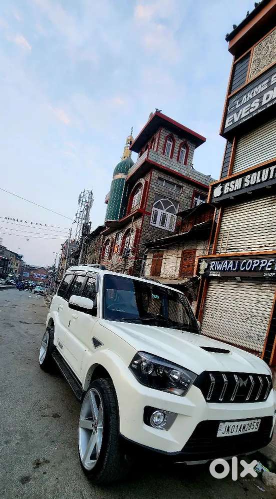 Mahindra Scorpio Classic 2020 Diesel 98000 Km Driven