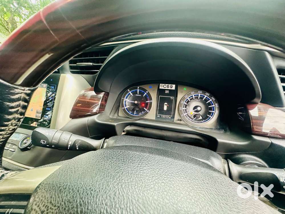 Toyota Innova Crysta [2020-ongoing] 2.4 Vx 8 Str, 2018, Diesel