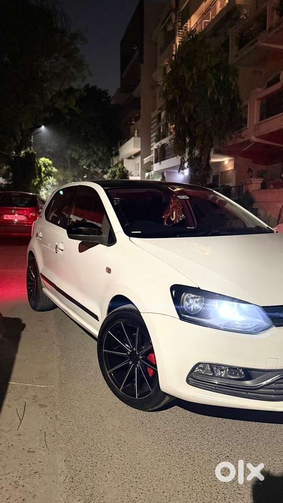 Volkswagen Polo 2015 Automatic