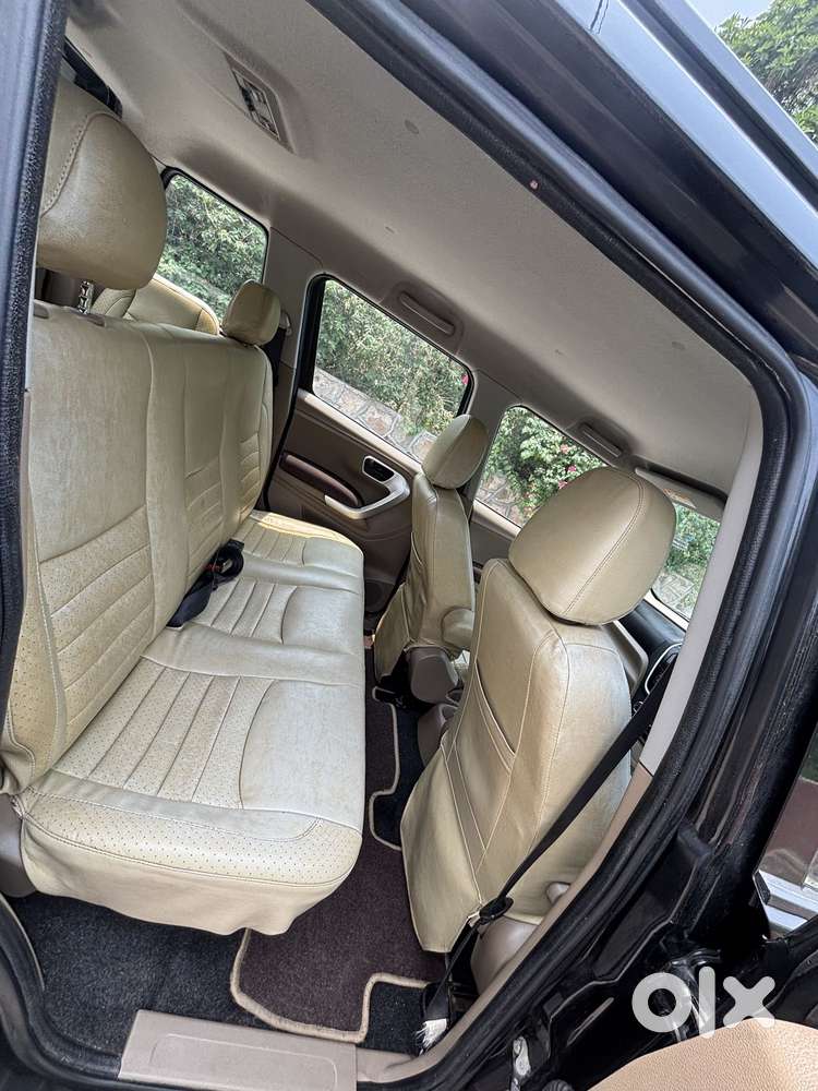 Mahindra Tuv 300 Mhawk100 T8, 2015, Diesel