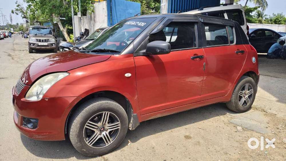 Maruti Suzuki Swift Vxi + Manual, 2010, Petrol