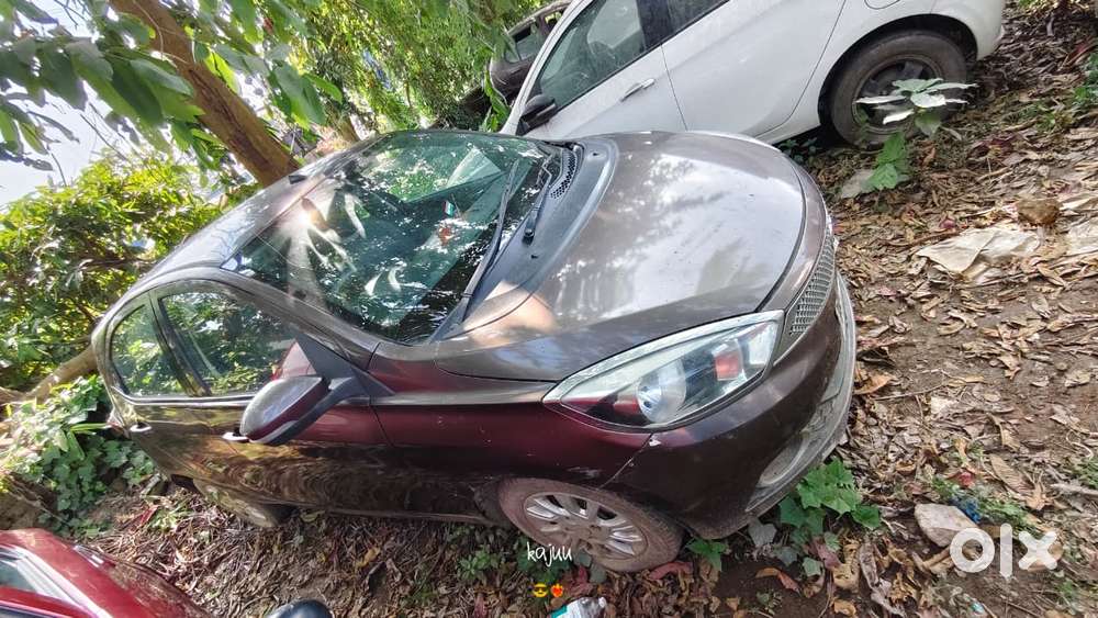 Tata Tiago 1.2 Revotron Xt (o), 2017, Petrol