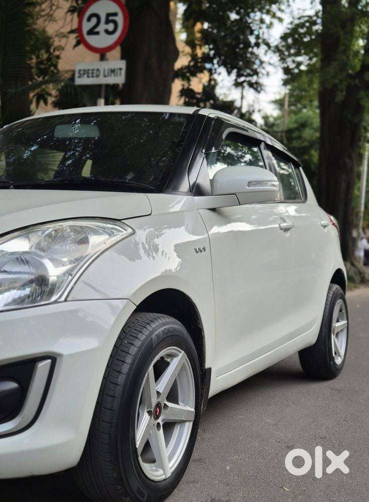 Maruti Suzuki Swift 1.2 Vxi (o), 2014, Petrol