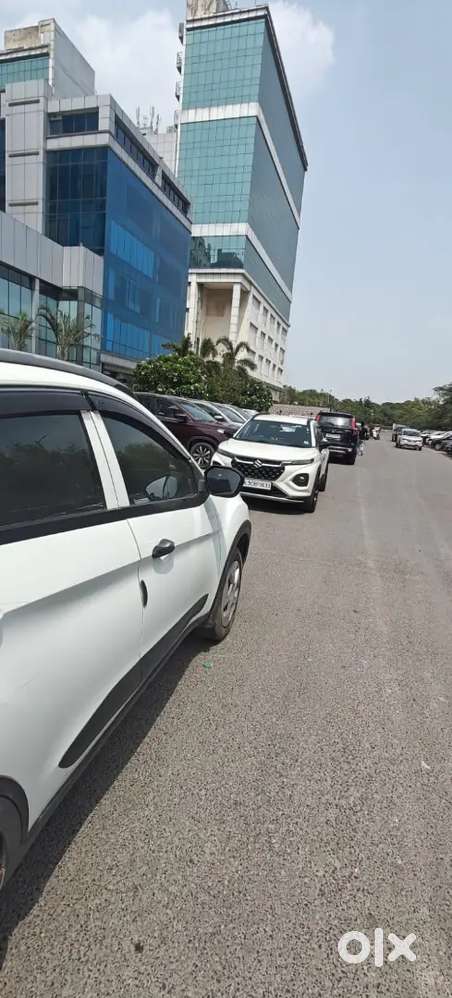Nexon Smart Plus S . Cng Petrol