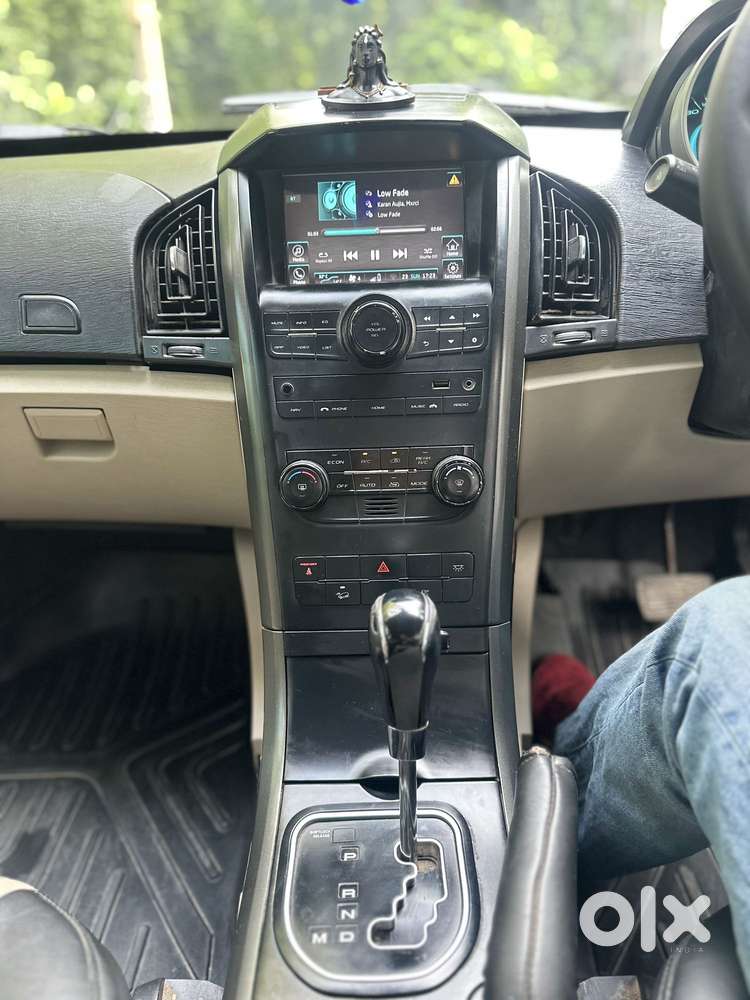 Mahindra Xuv500 W6 At, 2017, Diesel