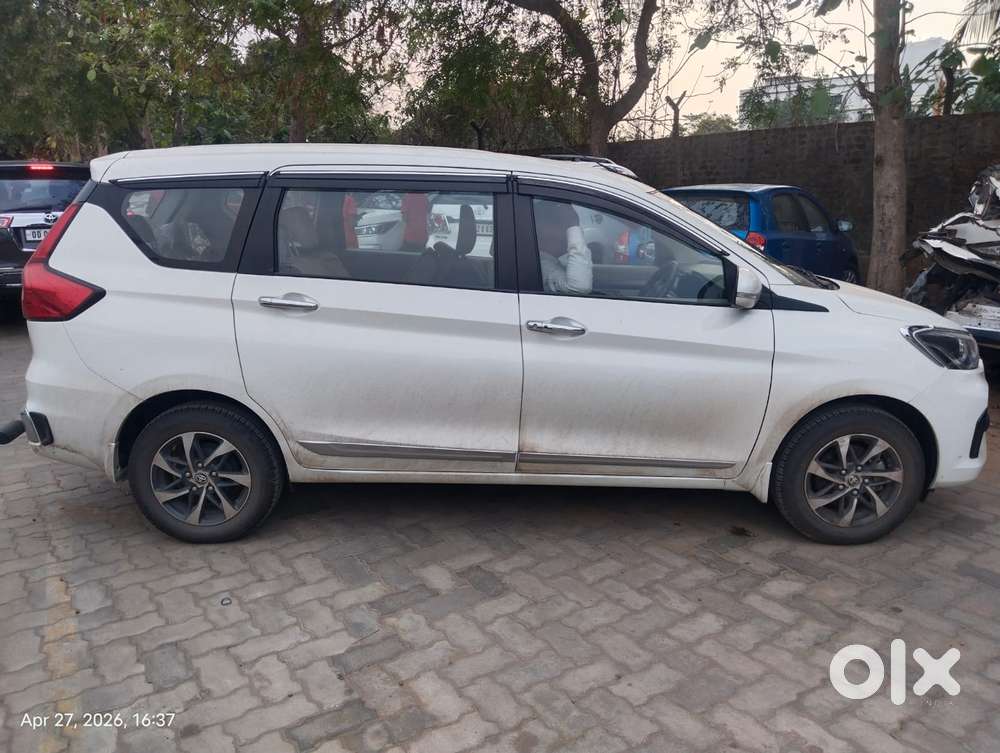 Toyota Rumion G Petrol Automatic Dual Tone, 2024, Petrol