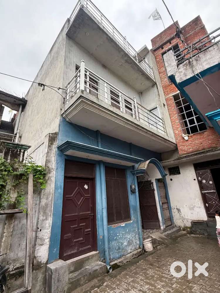 5 BHK Ready to Move House for Sale in Main Market Sitarganj&rdquo;