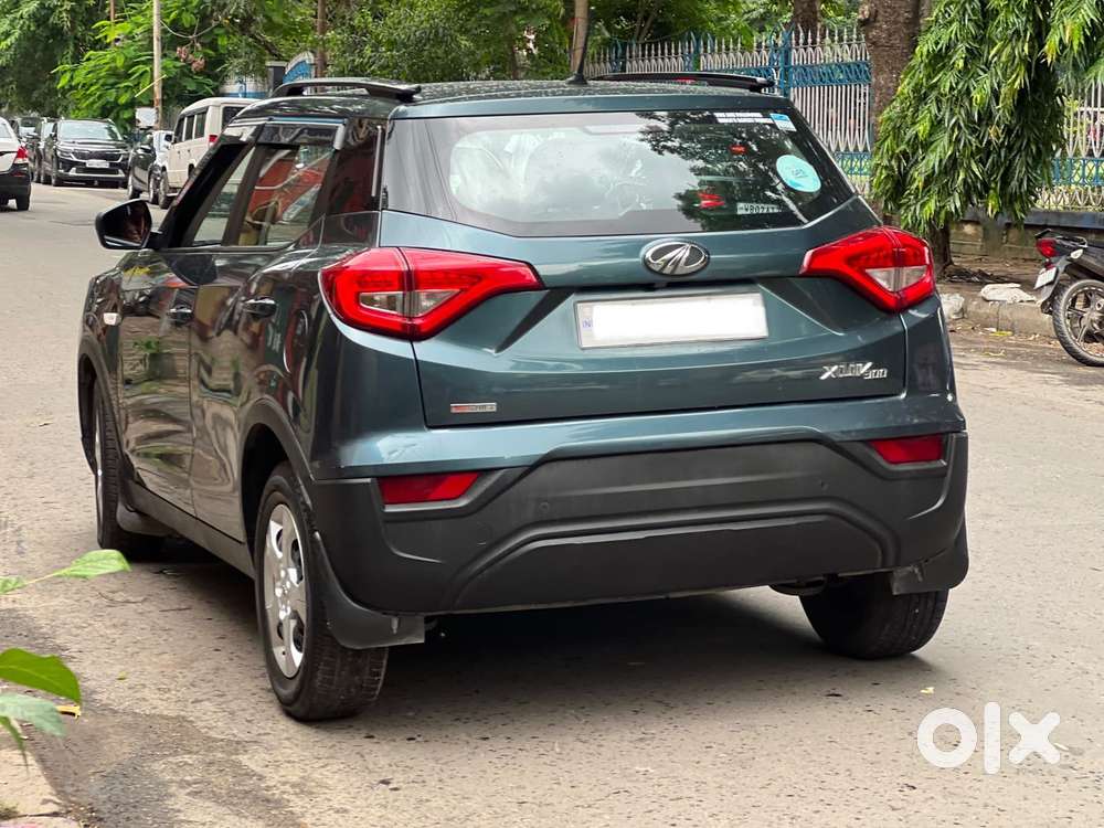 Mahindra Xuv300 1.2 W6 Amt Petrol, 2023, Petrol