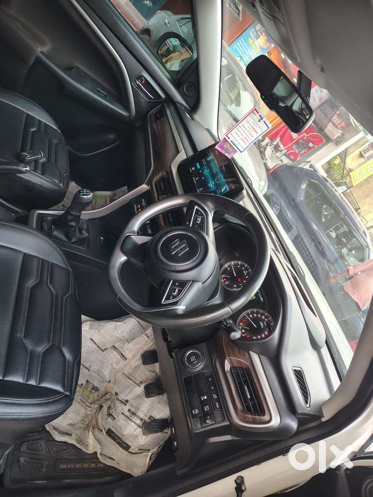 Maruti Suzuki Brezza 1.5 Zxi Plus Smart Hybrid, 2023, Petrol