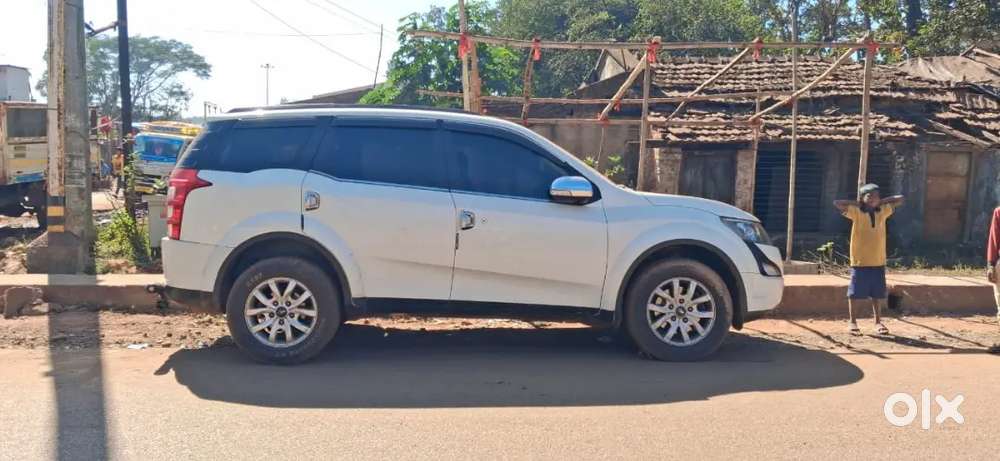Mahindra Xuv  Model W10
