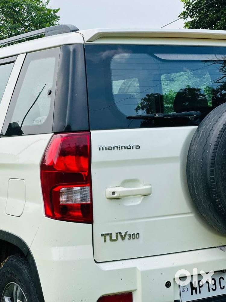 Mahindra Tuv 300 T10, 2020, Diesel