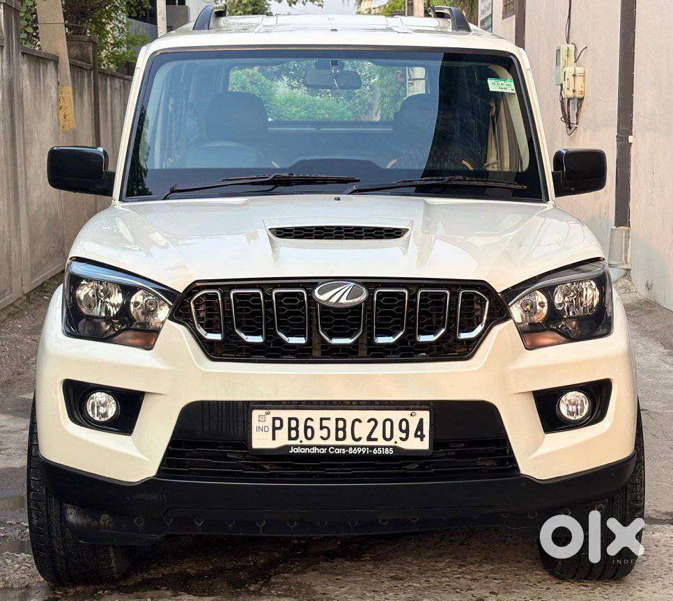 Mahindra Scorpio Classic, 2022, Diesel