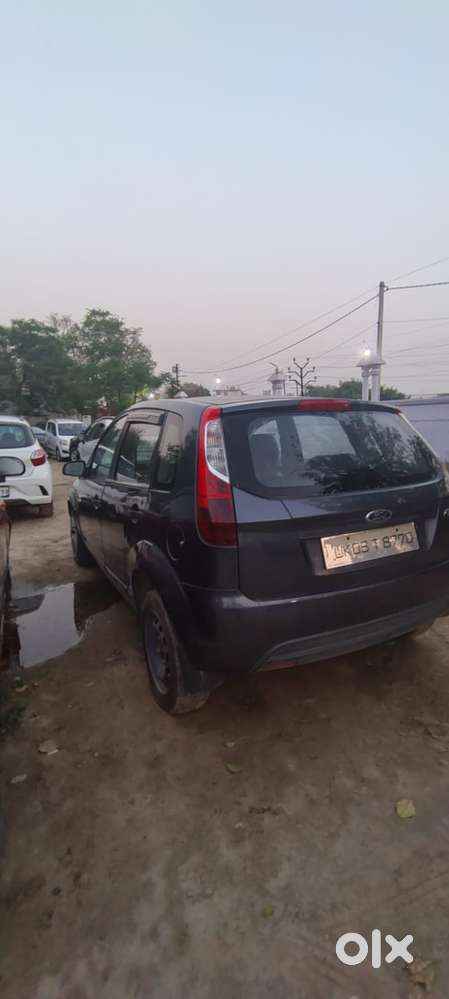 Ford Figo 2012-2015 Petrol Celebration Edition, 2011, Petrol