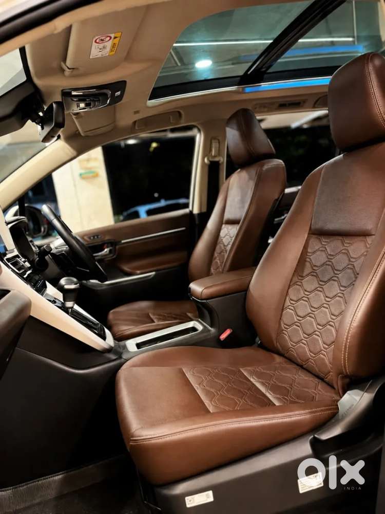 Toyota Innova Hycross 2.0 Zx (o) Hybrid 7 Str, 2024, Petrol