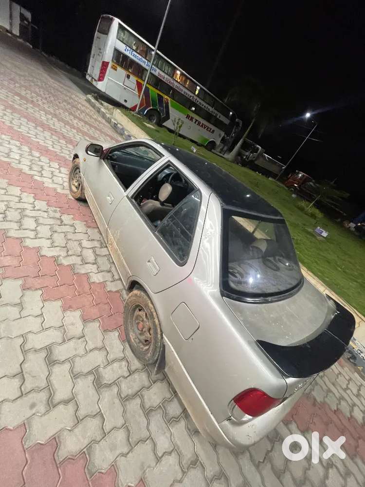 Maruti Suzuki Esteem 2003