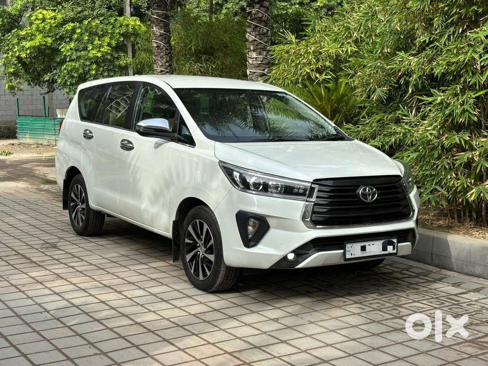 Toyota Innova Crysta [2020-ongoing] 2.4 Zx 7 Str, 2022, Diesel