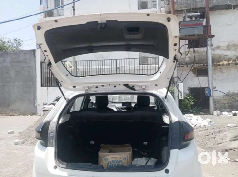 Tata Altroz 2021 Diesel Well Maintained