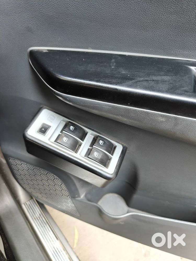 Mahindra Kuv100 Nxt 1.2 K2 Petrol 6 Str, 2018, Cng & Hybrids