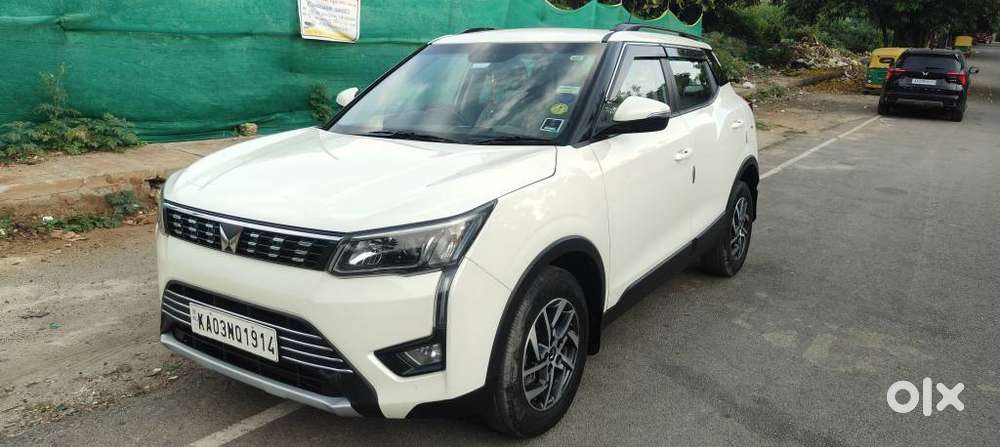 Mahindra Xuv300 W8 (o) 1.5 Diesel Amt, 2023, Diesel