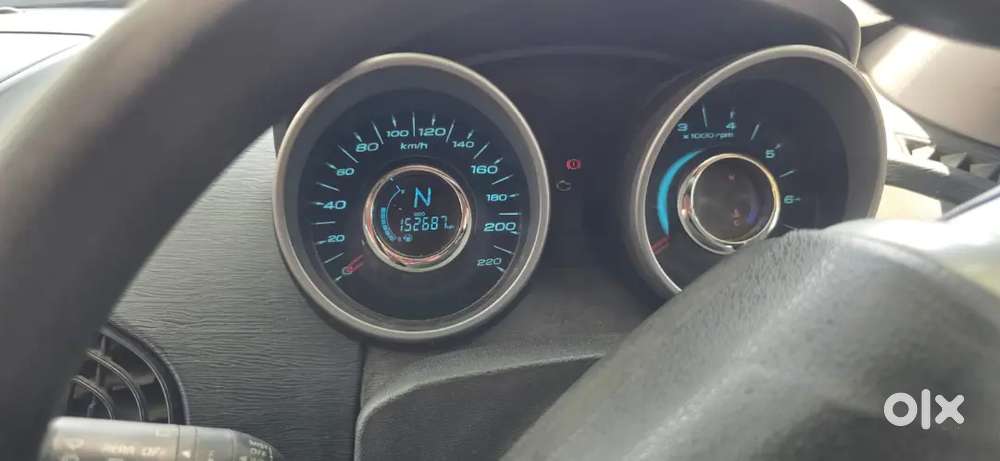 Mahindra Xuv500 2017 Diesel 130000 Km Driven