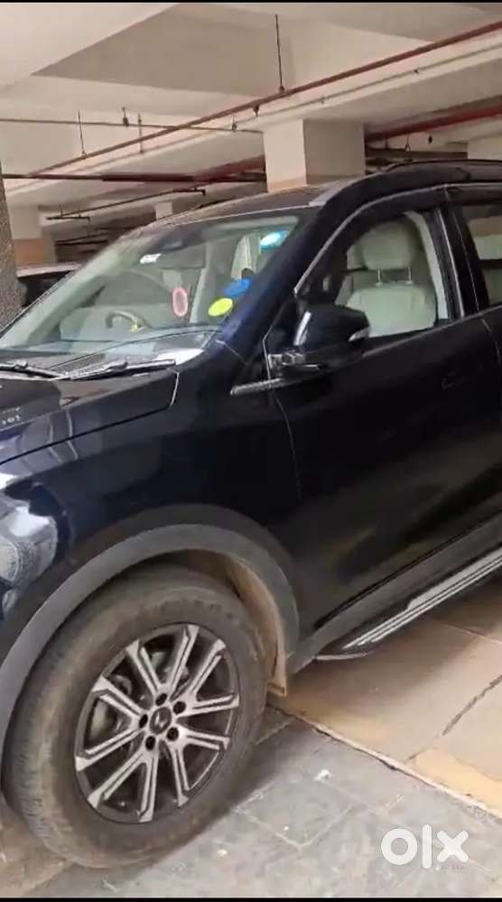 Mahindra Xuv700 Petrol 2023