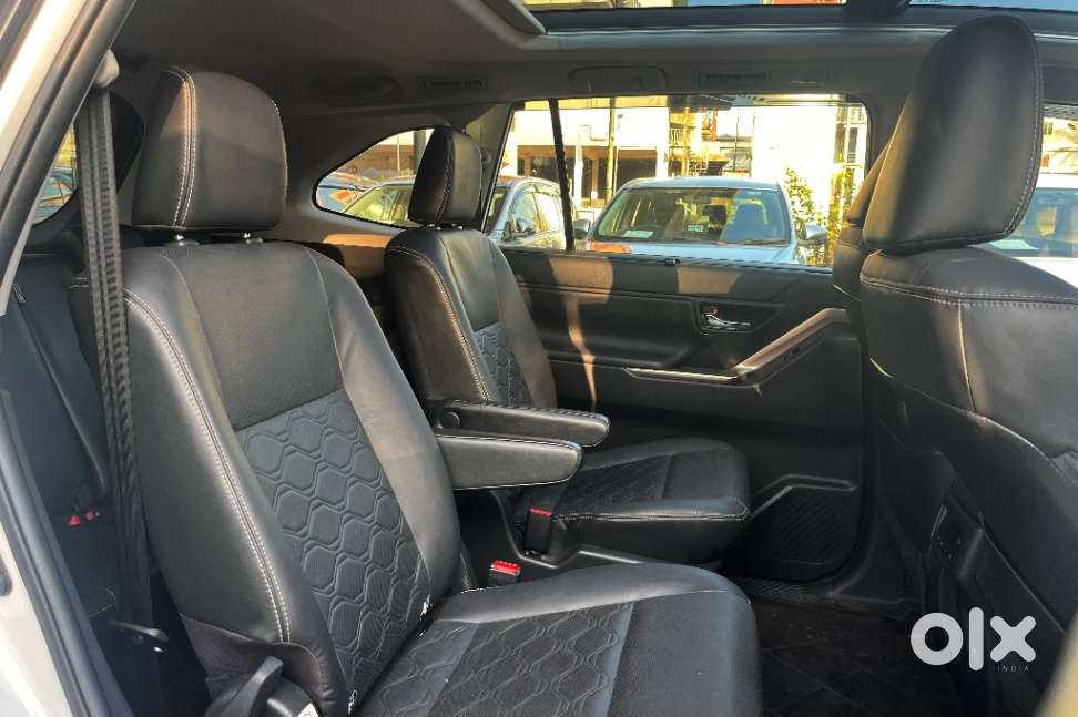 Maruti Suzuki Invicto, 2024, Petrol