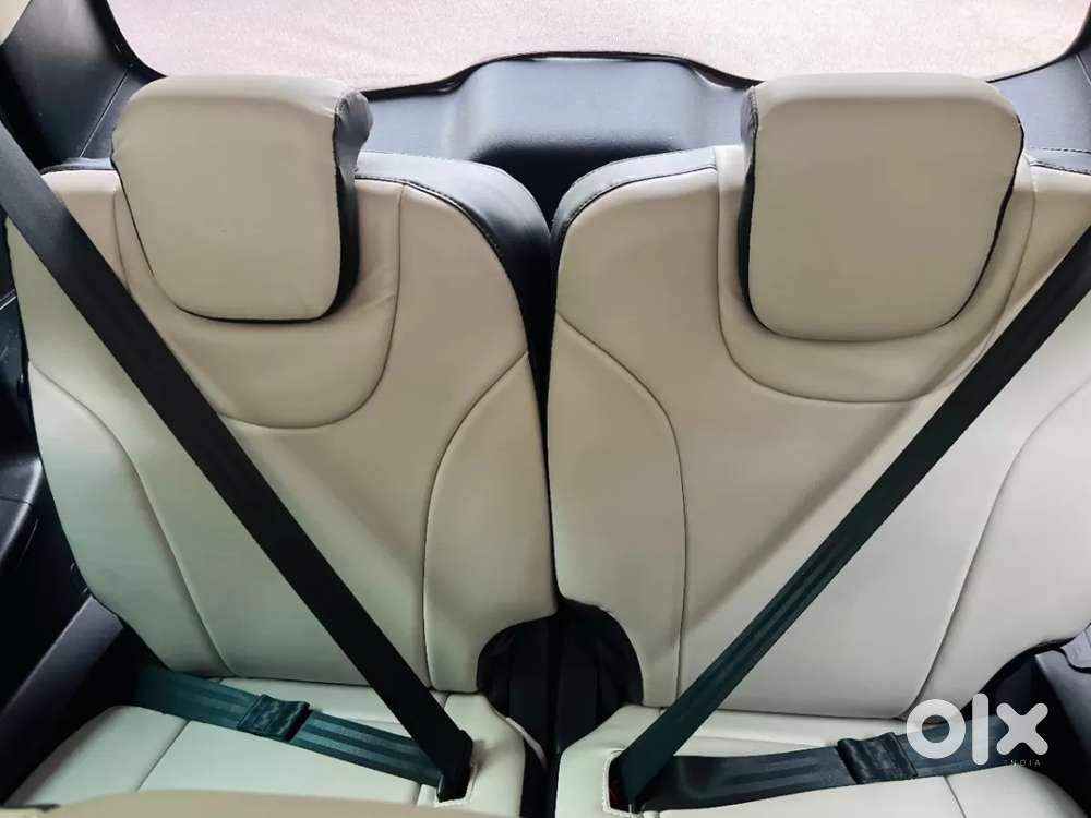 Mahindra Xuv700, 2025, Petrol