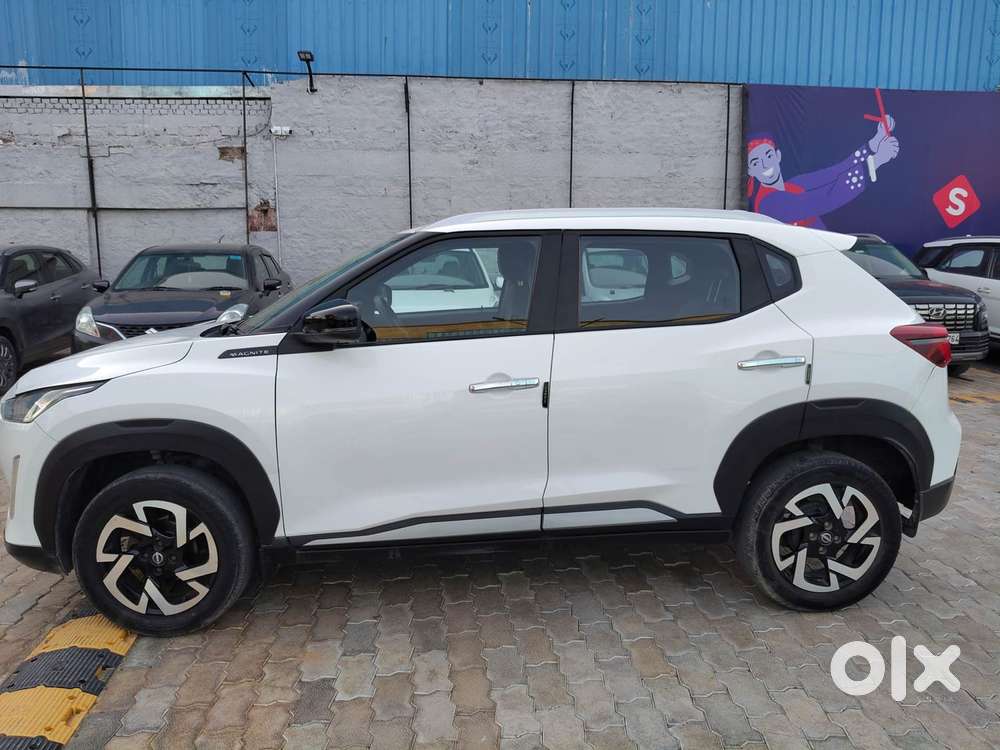 Nissan Magnite 1.0 Xv, 2022, Petrol