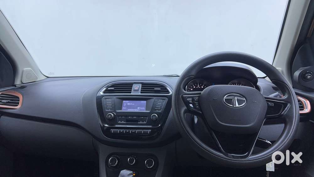 Tata Tigor Xza, 2018, Petrol