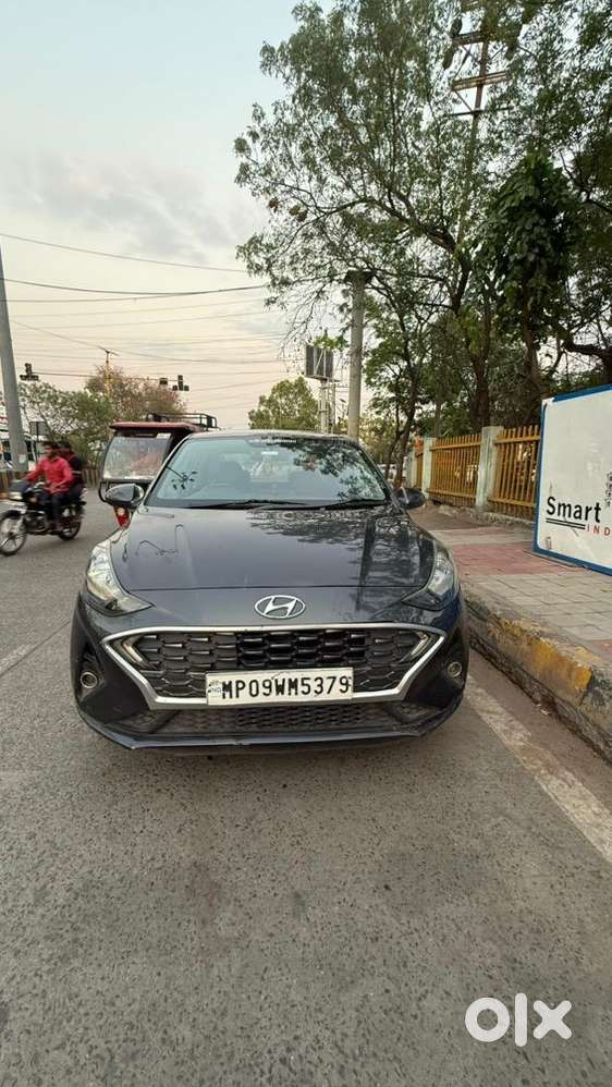 Hyundai Aura 2022 Petrol 100000 Km Driven