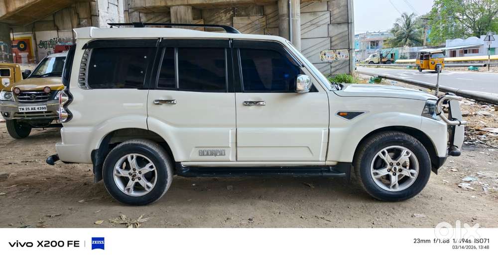 Mahindra Scorpio S10, 2015, Diesel