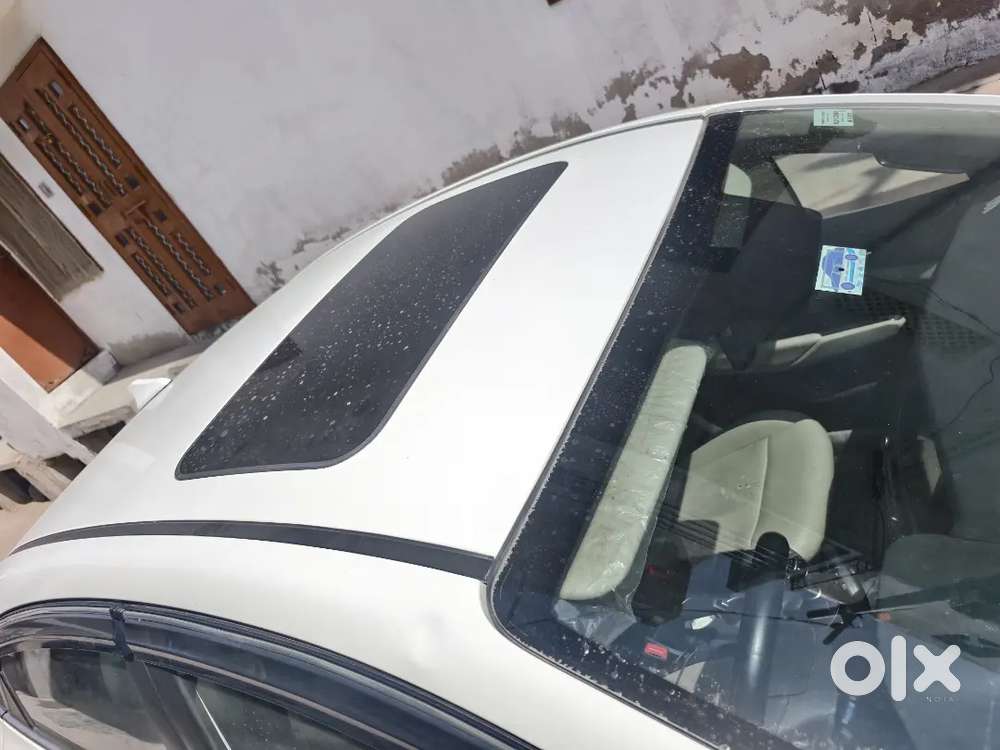 Verna Top Modal 2018