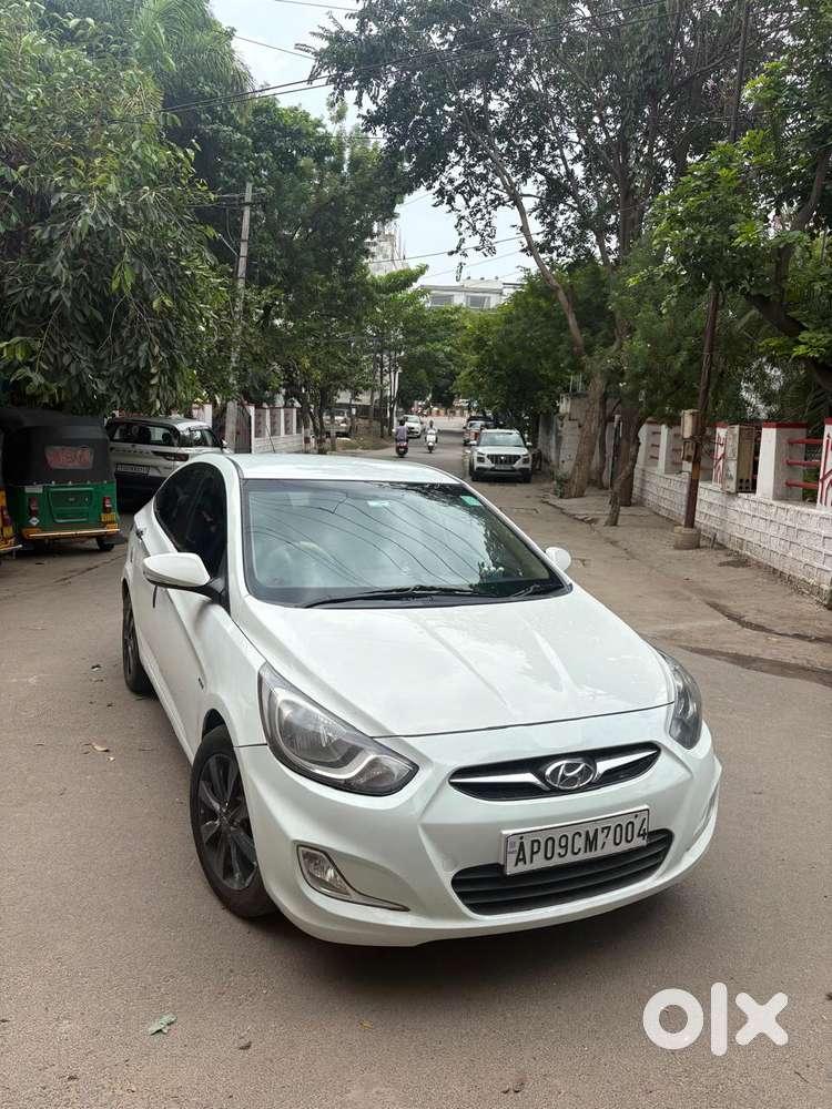 Hyundai Verna Fluidic 1.6 Crdi Sx Opt, 2012, Diesel