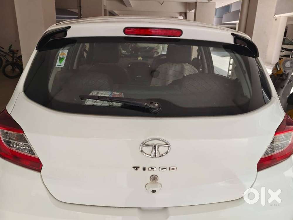 Tata Tiago Xz Plus 2021 Company Fitted Reverse Camera And Music System