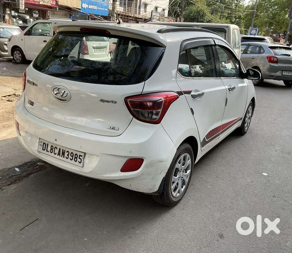 Hyundai I10 Sportz, 2016, Petrol