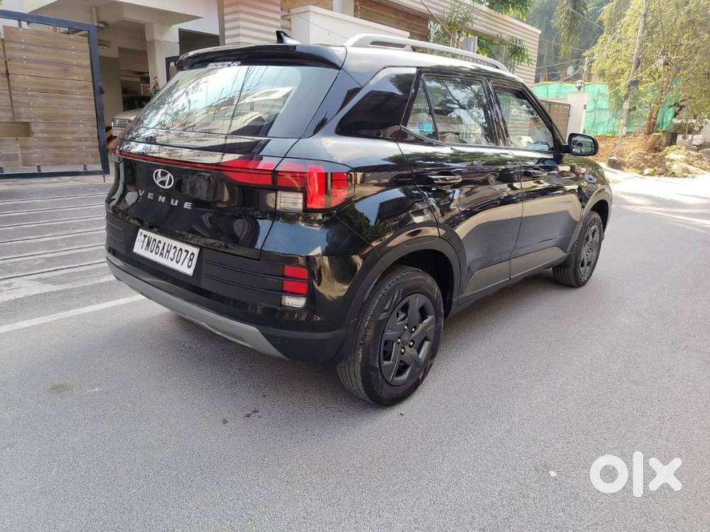 Hyundai Venue 1.2 S Plus, 2024, Petrol