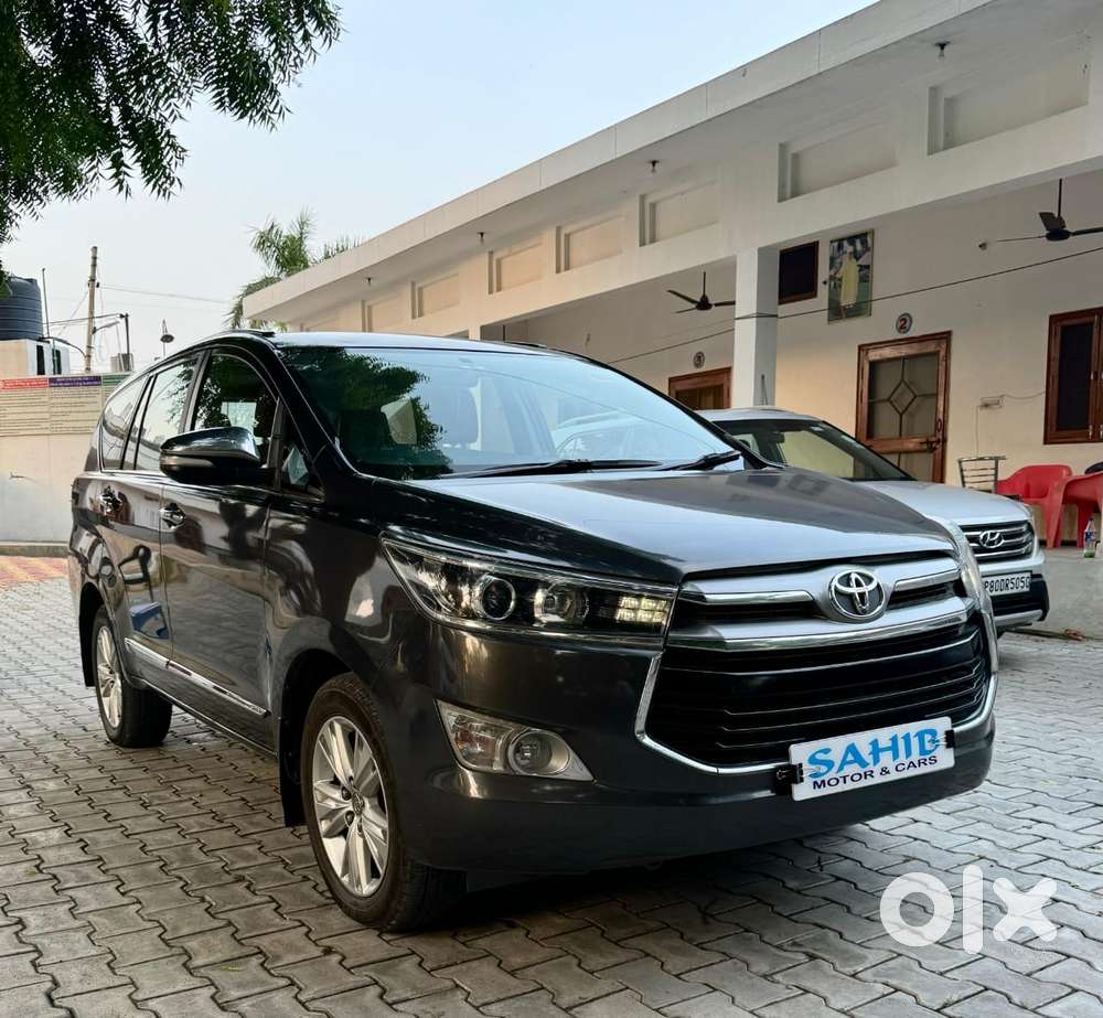 Toyota Innova Crysta 2.8z Automatic, 2017, Diesel