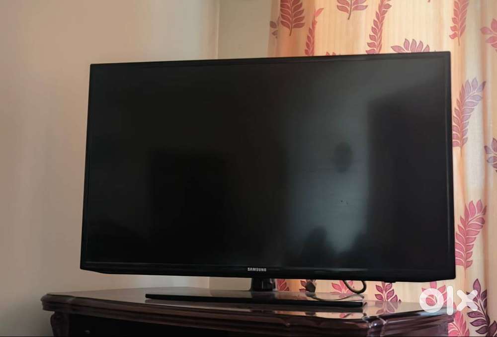 Samsung 40 Inch Full HD LED TV - UA40EH5000R - Excellent Condition