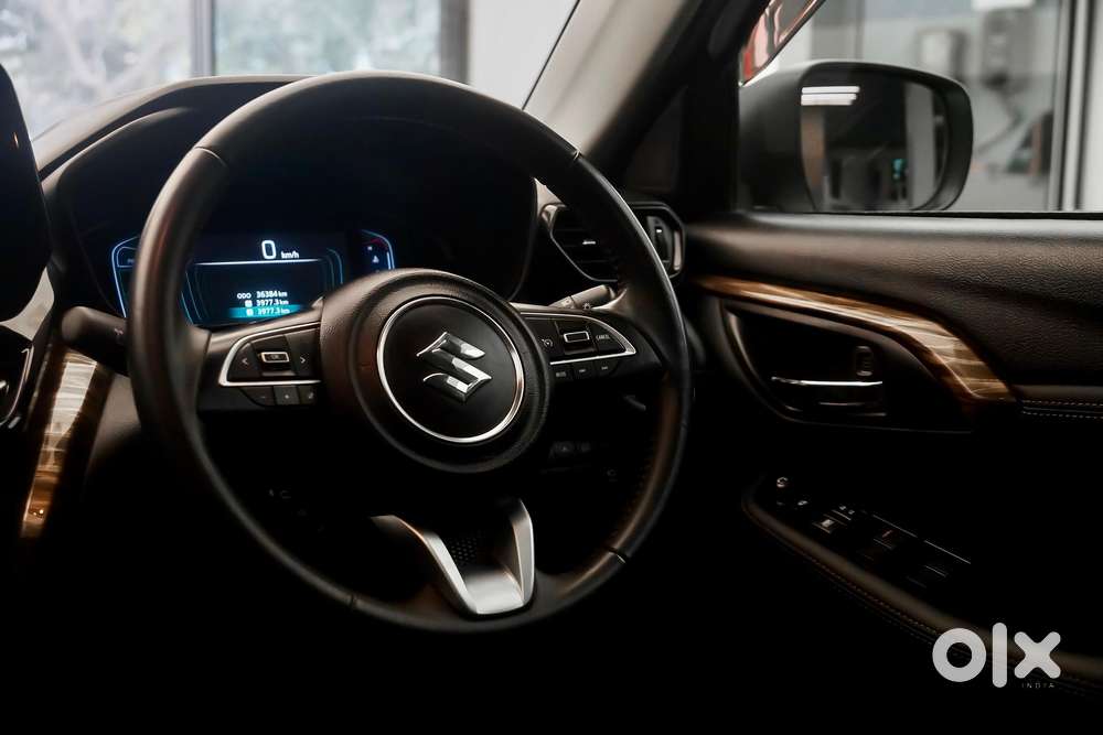 Maruti Suzuki Grand Vitara 1.5 Alpha Plus Intelligent Hybrid Ecvt, 2..