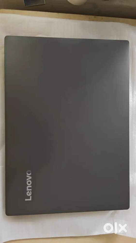Lenovo IdeaPad v330