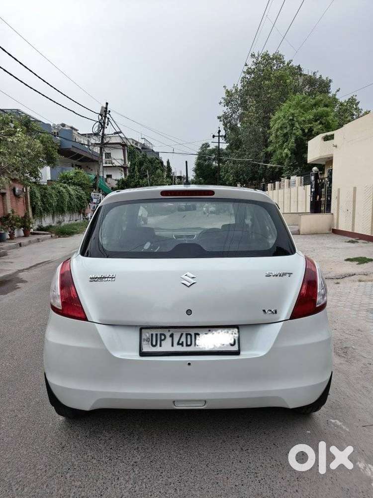 Maruti Suzuki Swift Lxi Optional-o, 2016, Cng & Hybrids