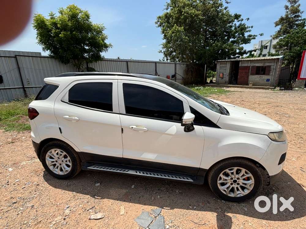 Ford Ecosport 2015 Petrol 98000 Km Driven