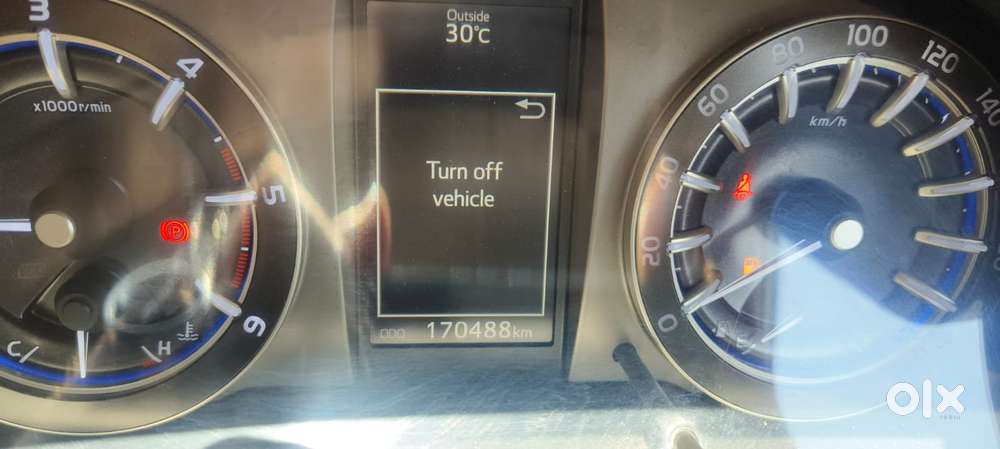 Toyota Innova Crysta 2.4 V 8 Str, 2017, Diesel