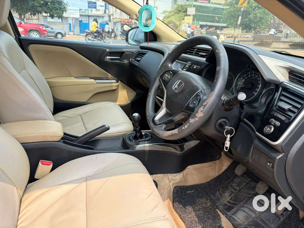Honda City V At Sunroof I-vtec, 2016, Diesel
